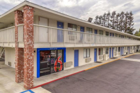 Отель Motel 6-Arcadia, CA - Los Angeles - Pasadena Area  Аркадия